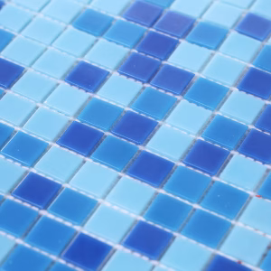 Stakleni mozaik Nero Azur na mrezici