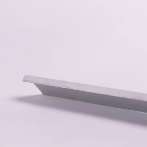 Lajsna Nero za montažu bazenskog lajnera, L profil za sigurno pričvršćivanje folije.