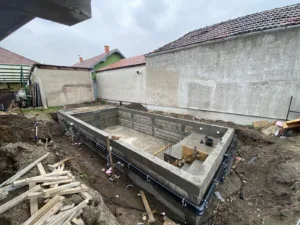 Bazen od betonskog bloka 8x4 Jagodina 2