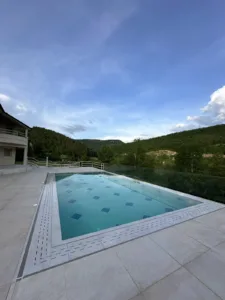 Armirano betonski prelivni bazen 10x5 Bovansko jezero 2