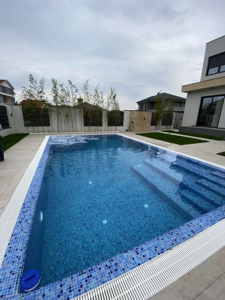 Armirano betonski prelivni bazen 10x5m