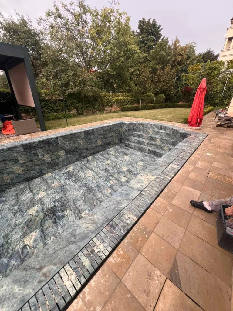 Armirano betonski prelivni bazeni 9x4m