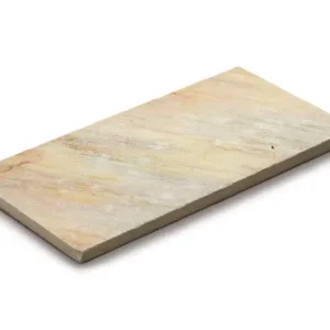 rosa gres pored bazena naslovna